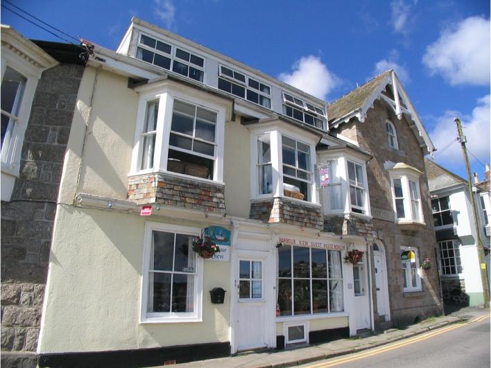 Harbour View Guest House – Breathtaking Views of Newlyn Harbour